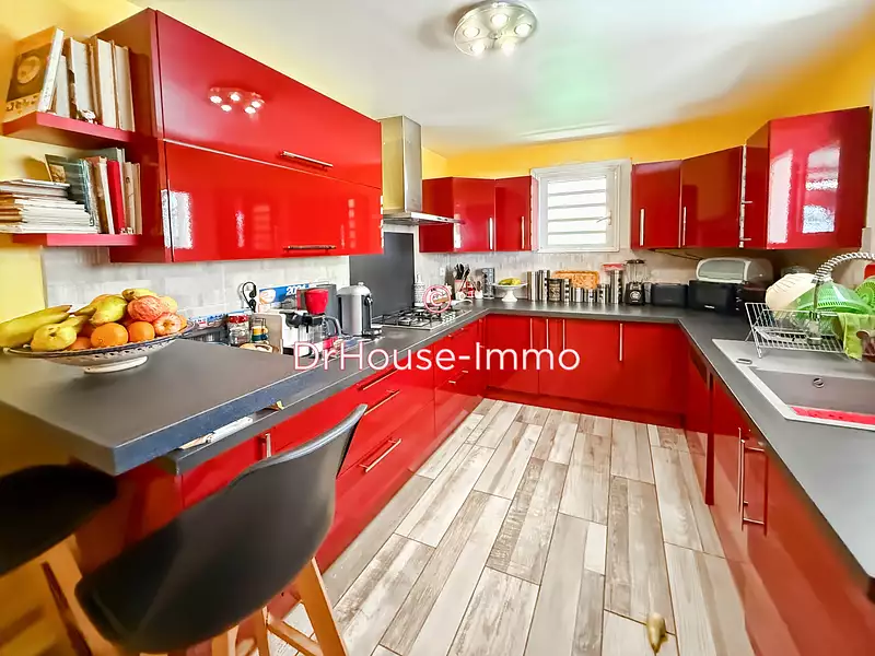 Maison, 217 m²