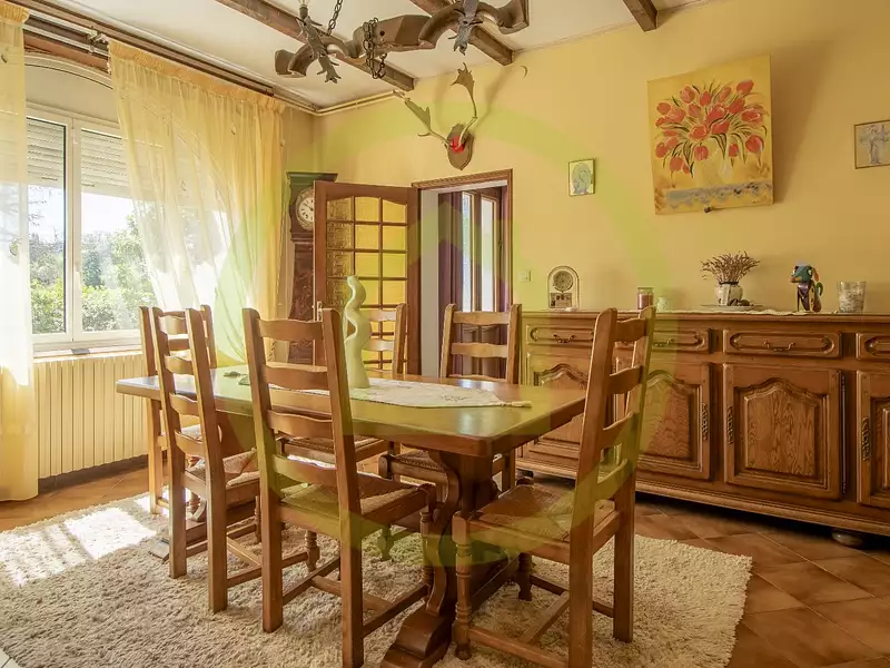 Maison, 194 m²