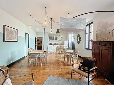 Maison, 750 m²