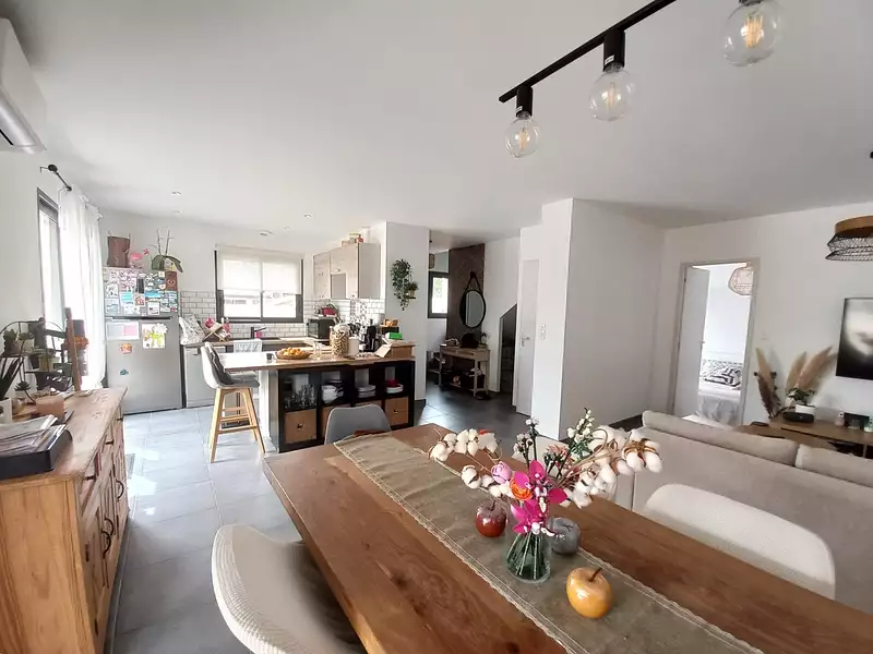 Maison, 105,6 m²