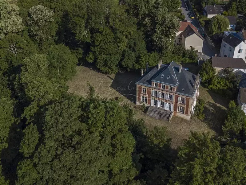 Maison, 476 m²