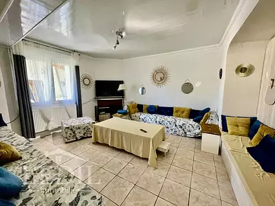 Maison, 270 m²