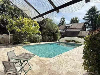 Maison, 251 m²