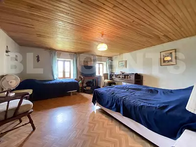 Maison, 225 m²