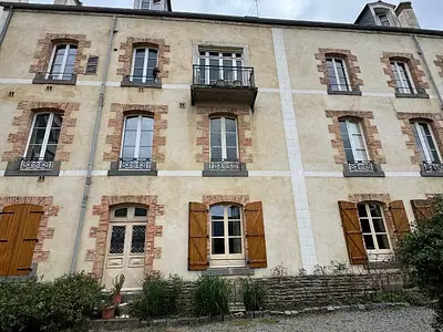 Immeuble, 733,43 m²