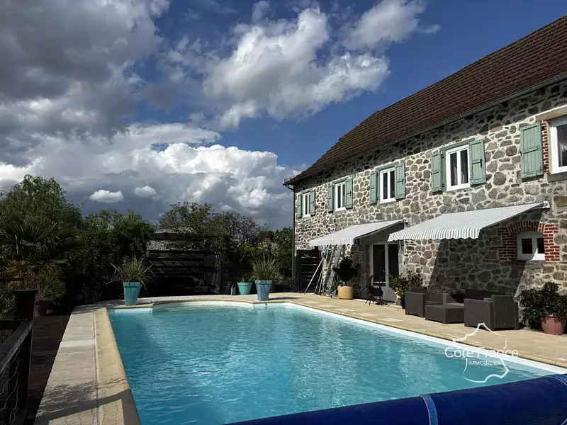 Maison, 265 m²