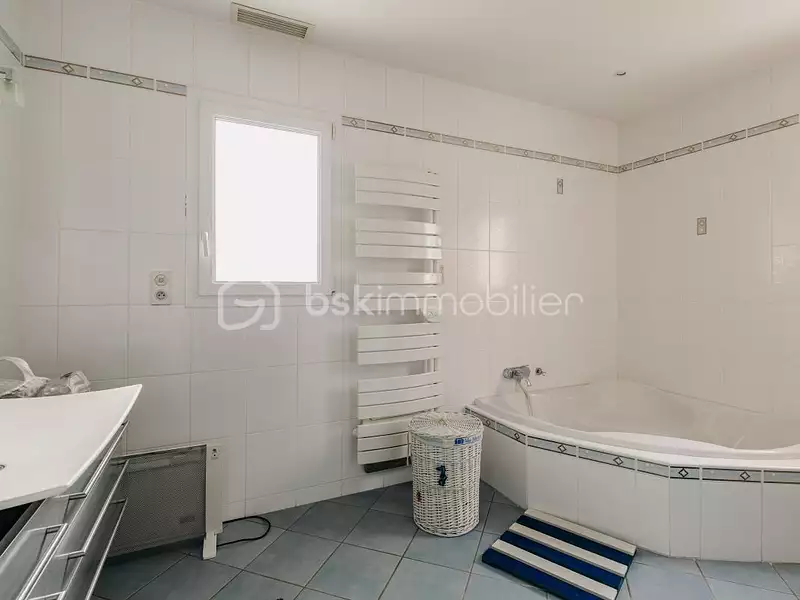 Maison, 164 m²