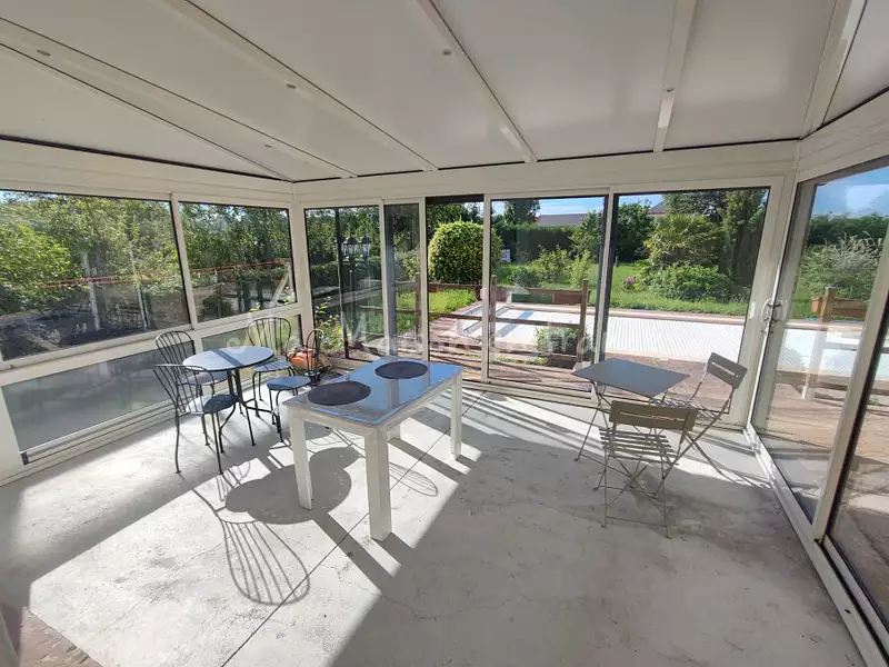 Maison, 166 m²