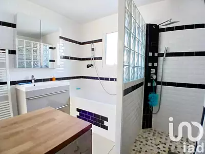 Maison, 185 m²