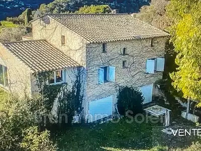 Maison, 156 m²