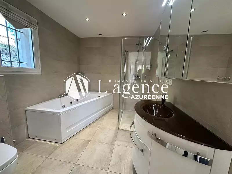 Maison, 238,48 m²