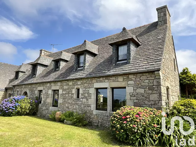 Maison, 167 m²