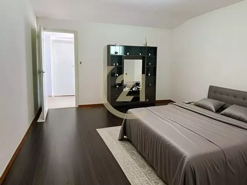 Maison, 259,1 m²