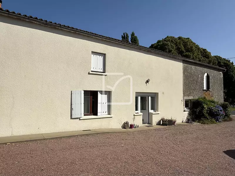 Maison, 222 m²
