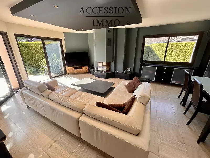 Maison, 195 m²