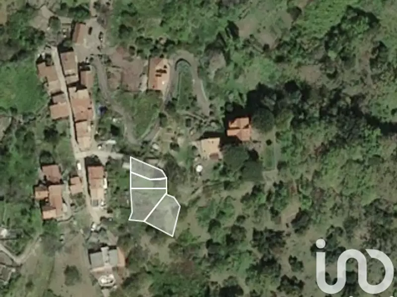Terrain, 842 m²