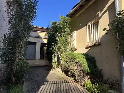 Immeuble, 285 m²