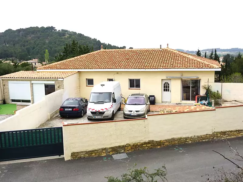 Immeuble, 400 m²