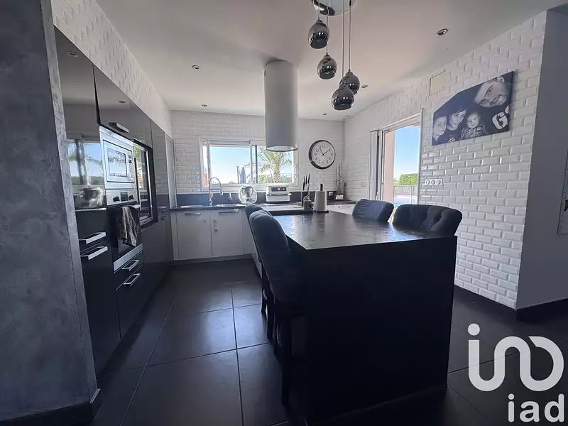 Maison, 191 m²