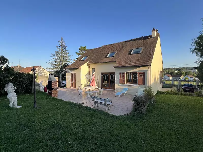 Maison, 145 m²