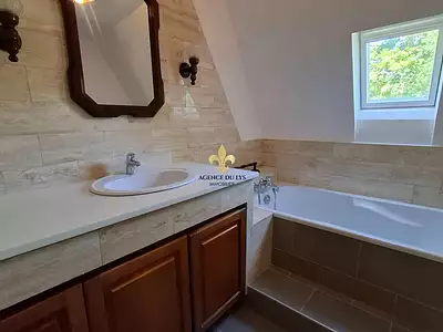 Maison, 225 m²