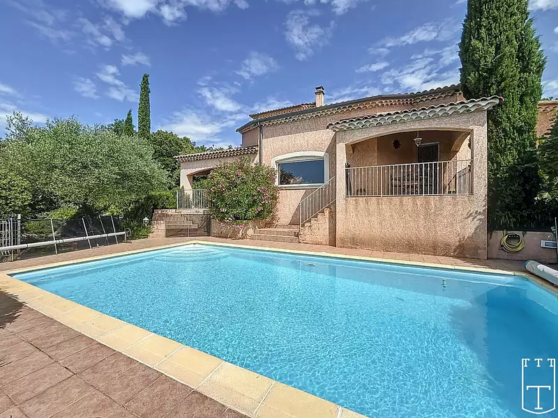 Maison, 204 m²
