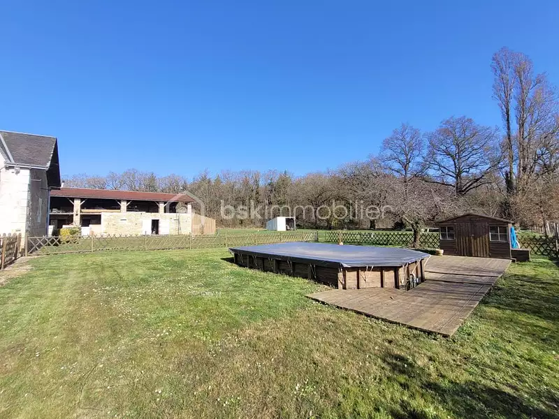 Maison, 245 m²
