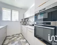 Maison, 196 m²