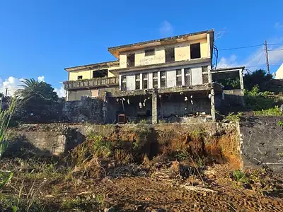 Maison, 1 327 m²