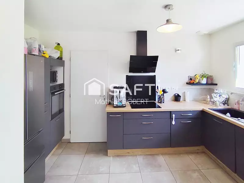 Maison, 94 m²