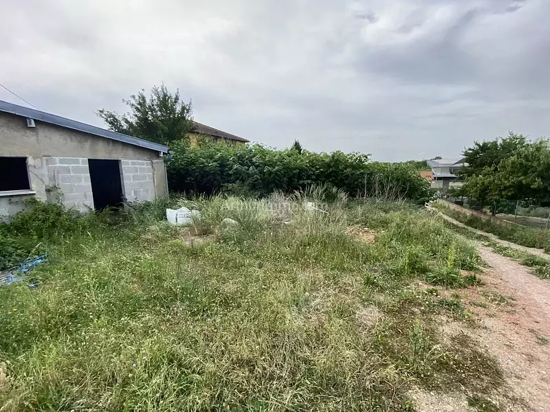 Terrain, 780 m²