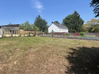 Terrain, 822 m²