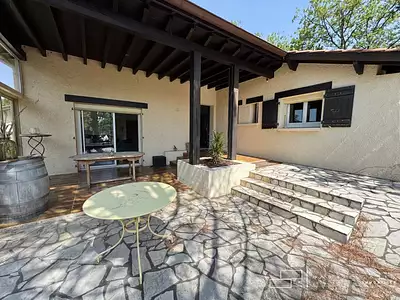 Maison, 280 m²