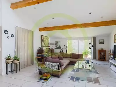 Maison, 215 m²