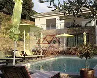 Maison, 250 m²