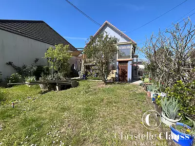 Maison, 166 m²