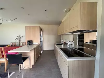 Maison, 254 m²