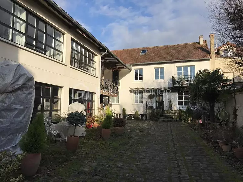 Maison, 473 m²