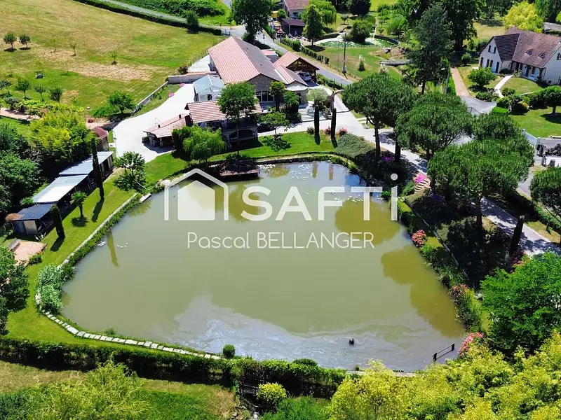 Maison, 168 m²