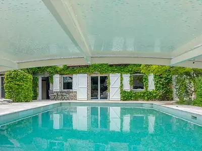 Maison, 250 m²