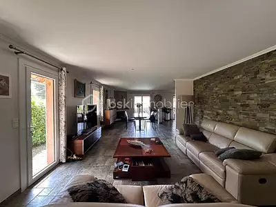 Maison, 187 m²