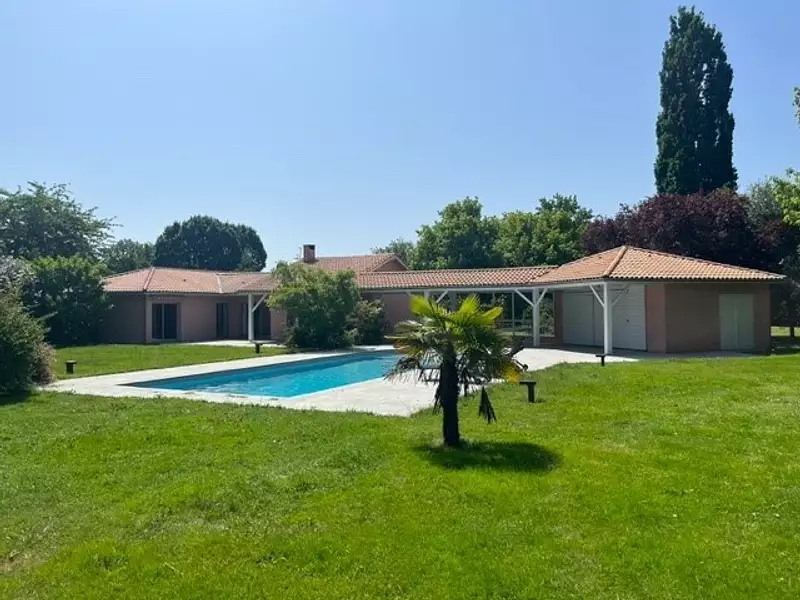 Maison, 160 m²