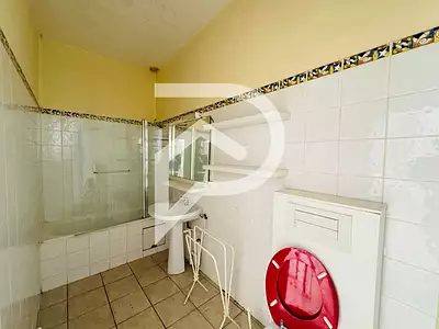 Immeuble, 320 m²