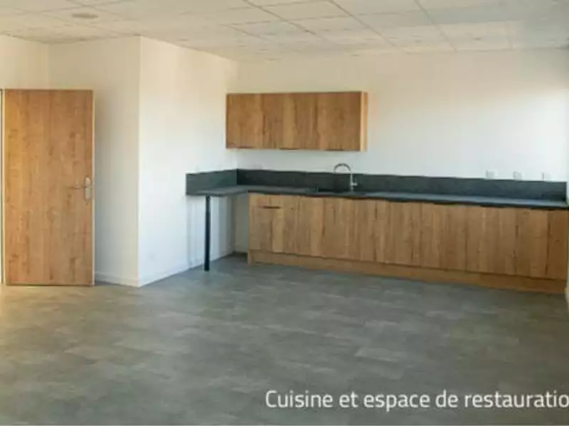 Divers, 446 m²