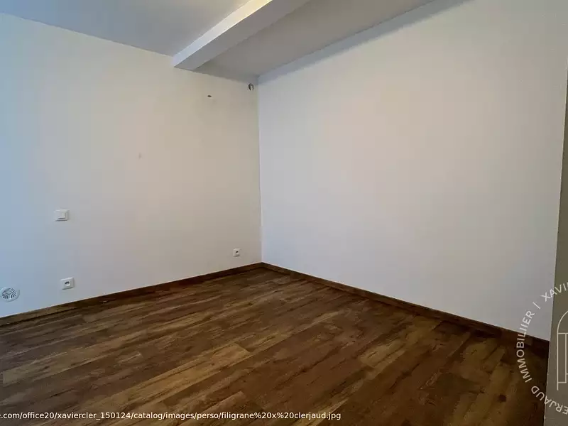 Immeuble, 130 m²