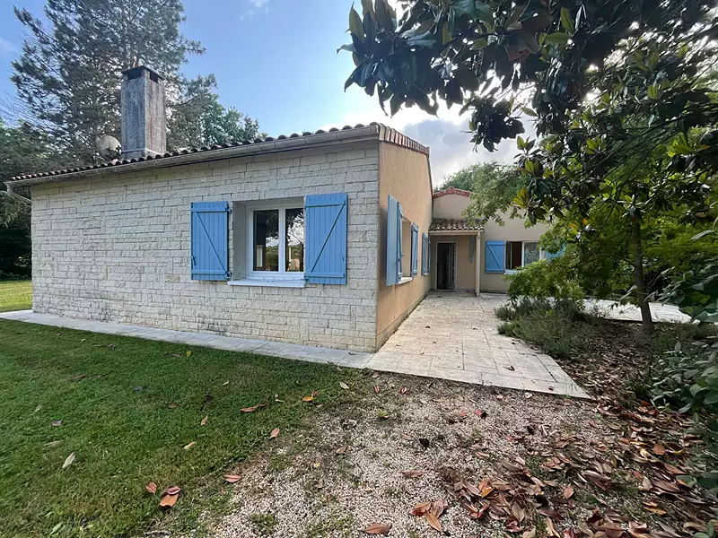 Maison, 248 m²