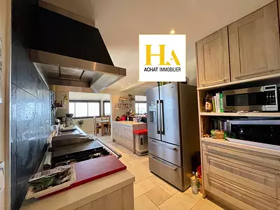 Maison, 297 m²