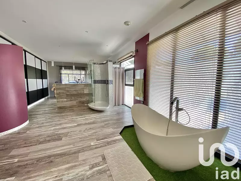 Maison, 310 m²