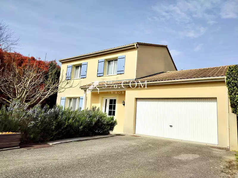 Maison, 155 m²