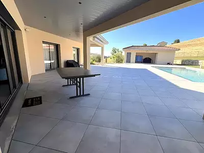 Maison, 299 m²